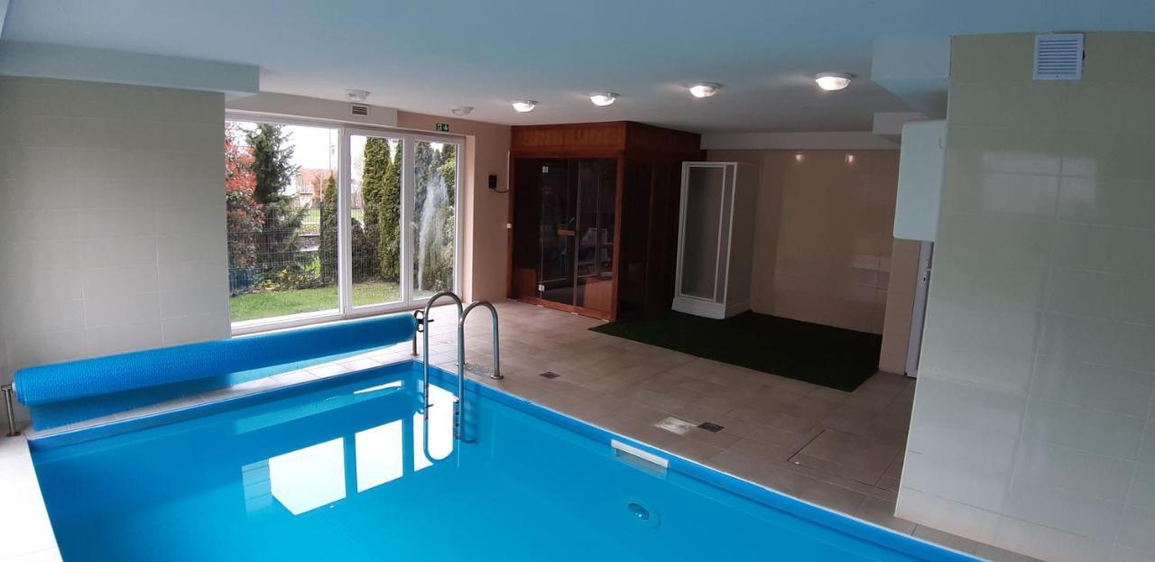 Riviera Wellness Apartman Шиофок Экстерьер фото