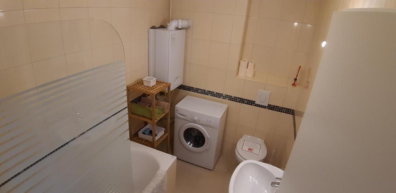 Riviera Wellness Apartman Шиофок Экстерьер фото